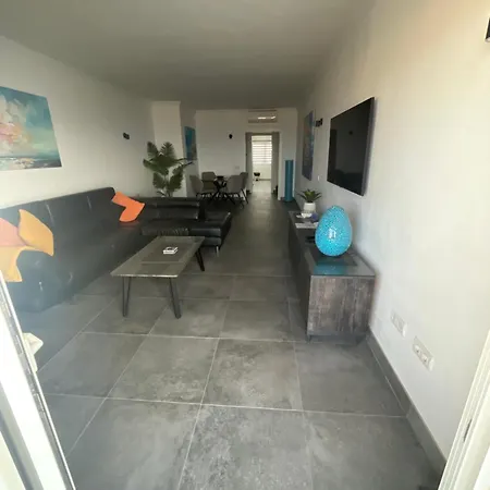 Stunning 2 Bedroom With Full View Of The Sea And Marina , Full Sun Διαμέρισμα *